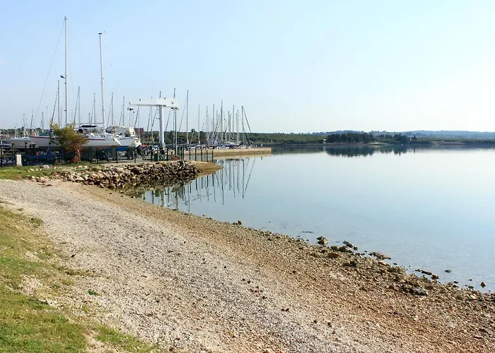 With A Parking Space Pomer, Medulin - 13565 Apartment *