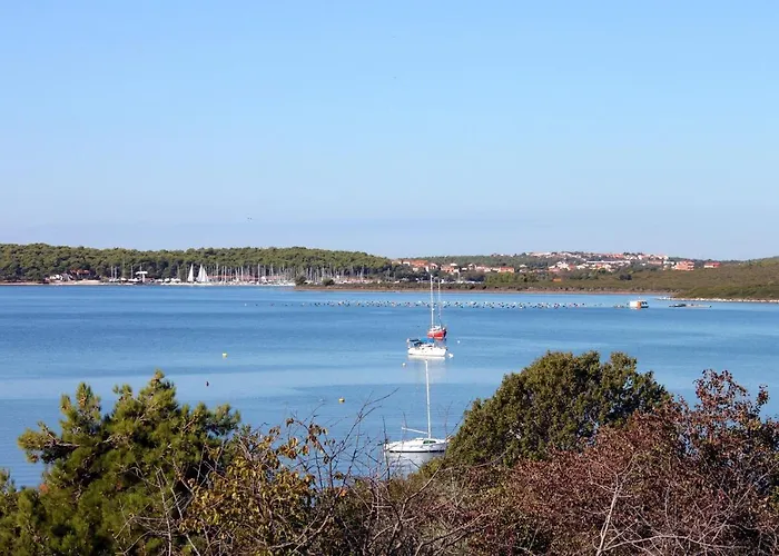 With A Parking Space Pomer, Medulin - 13565 Pula