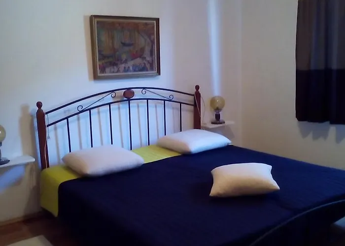 Apartment With A Parking Space Pomer, Medulin - 13565 *